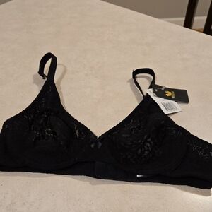 NWT Wacoal Halo Lace Underwire Bra Size 32C